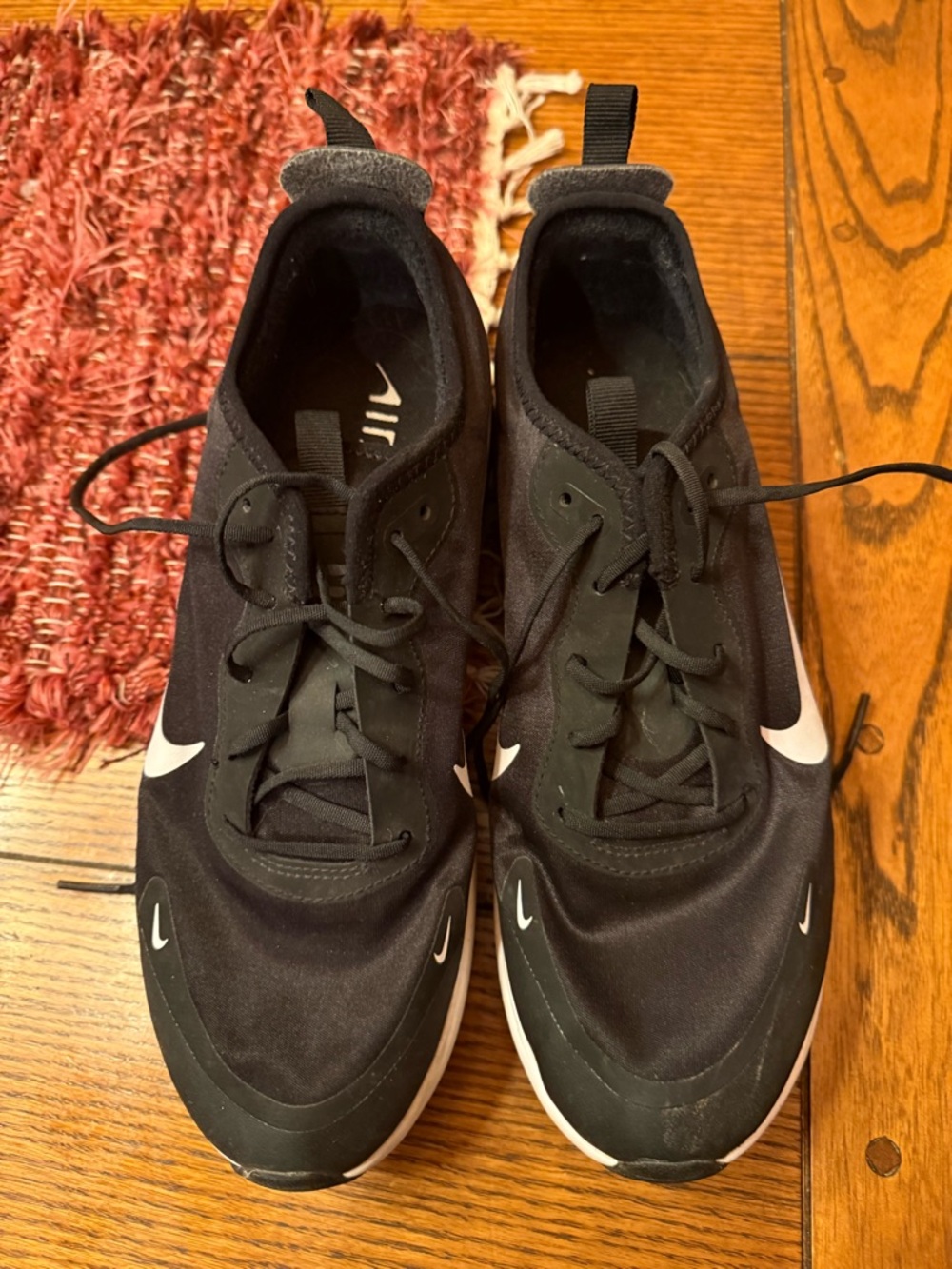 Nike Women’s Black and White Running Sneakers